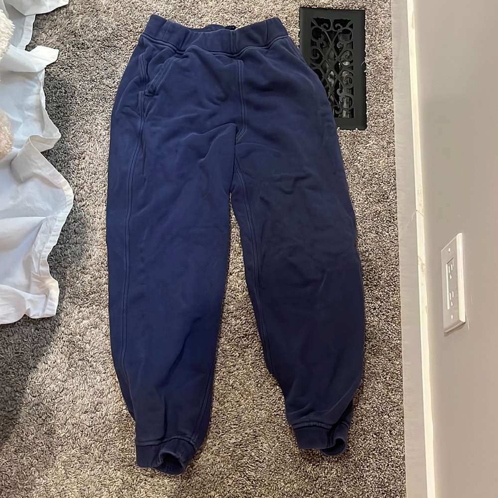 Navy blue no longer sold sweatpants